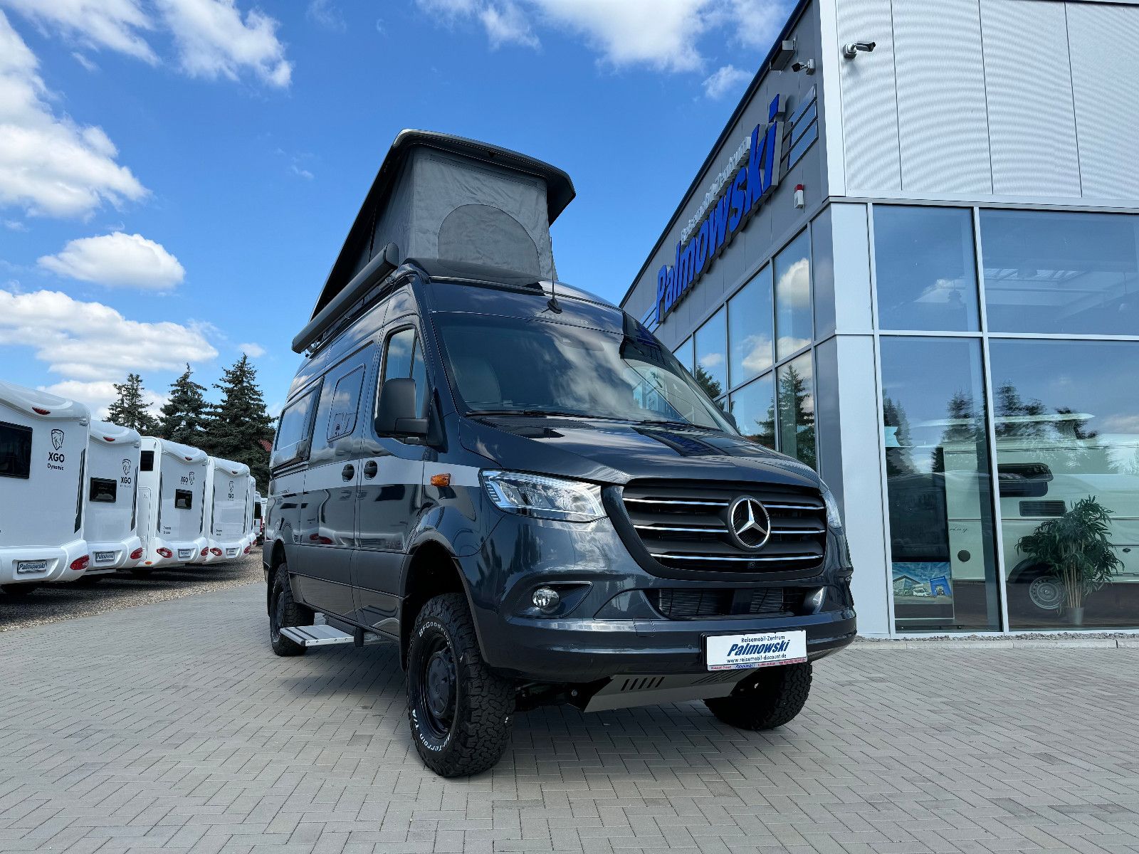 Fahrzeugabbildung HYMER / ERIBA / HYMERCAR Grand Canyon S - 4x4 - Sie sparen: 7631€!