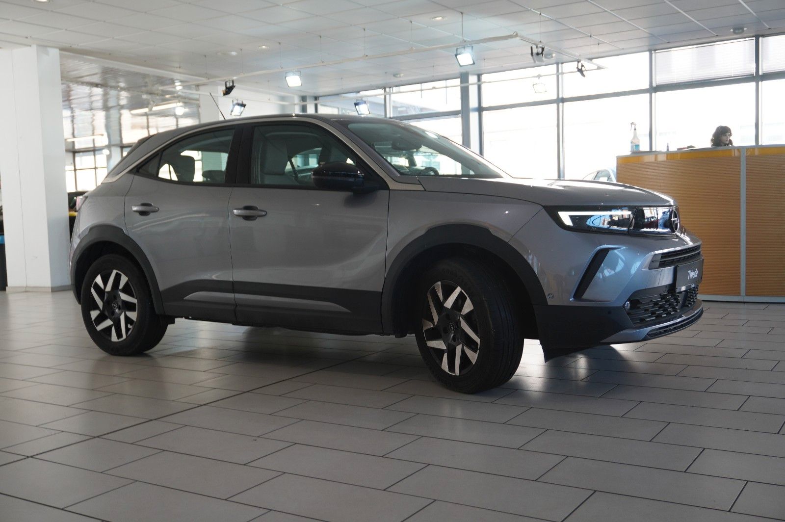 Fahrzeugabbildung Opel Mokka ELEGANCE 1.2T NAVI/LED/KAMERA/SPORT/SH/DAB