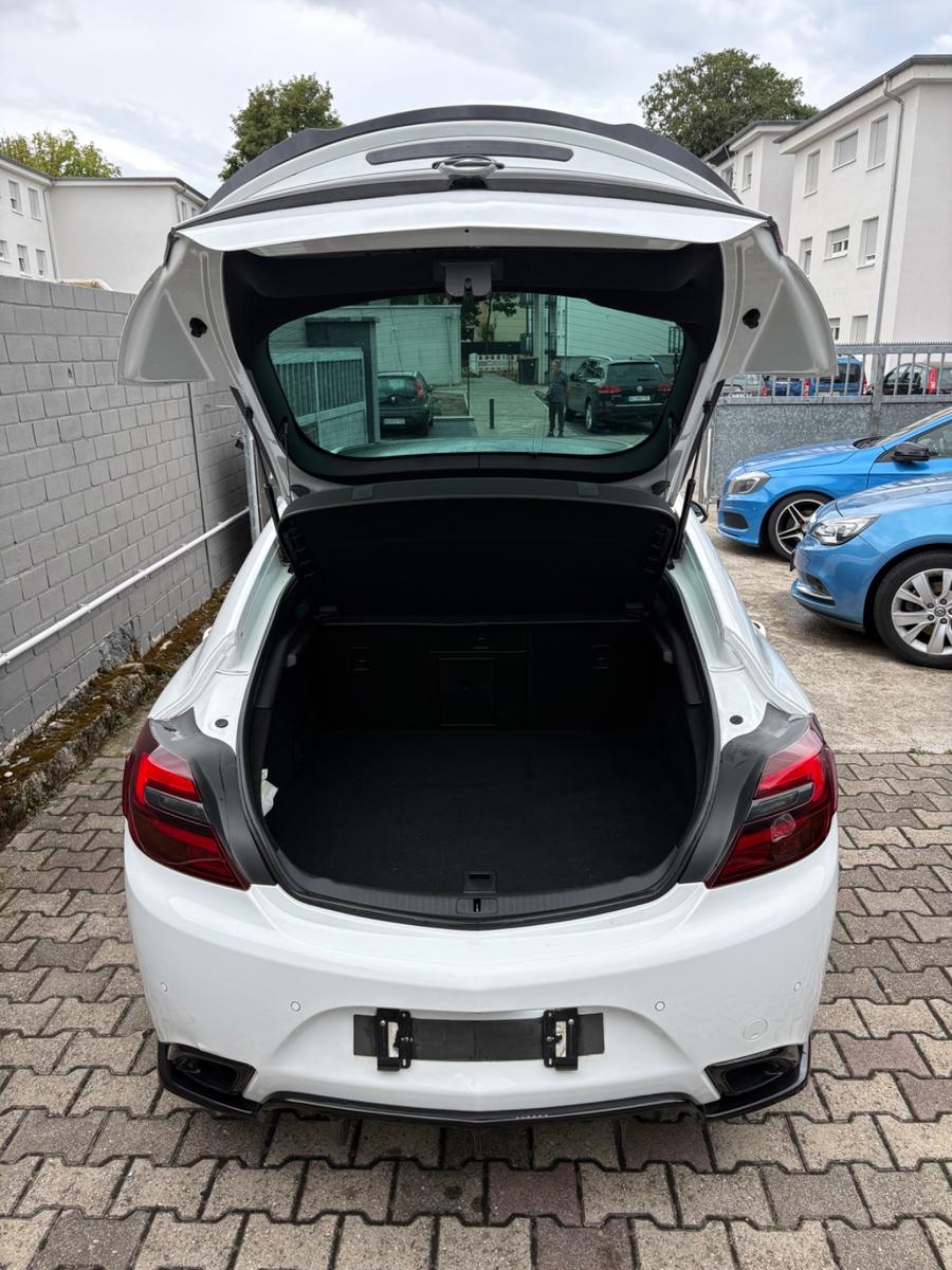 Opel Insignia OPC 4x4 UNLIMITED SPUR/TOT/NAVI/ACC/SZH