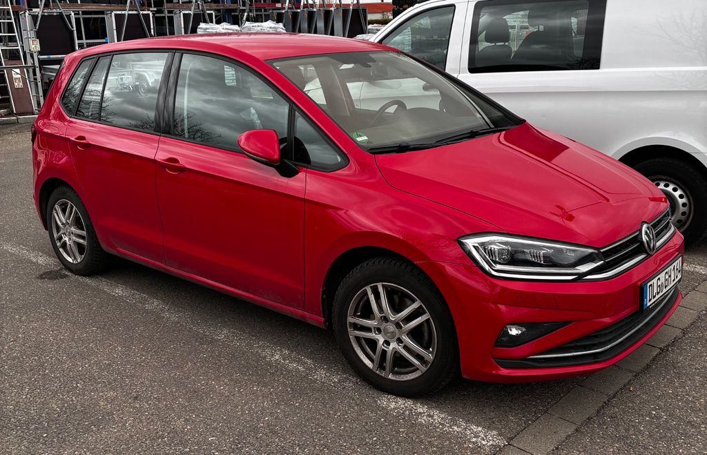 Image of Volkswagen Golf Sportsvan