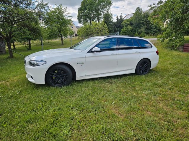 BMW 530d xDrive Touring A -