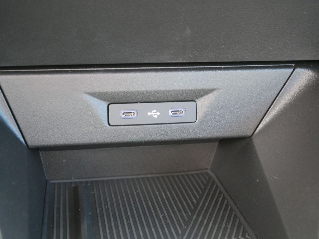 Fahrzeugabbildung Renault Clio Evolution TCe 115 EDC Automatik