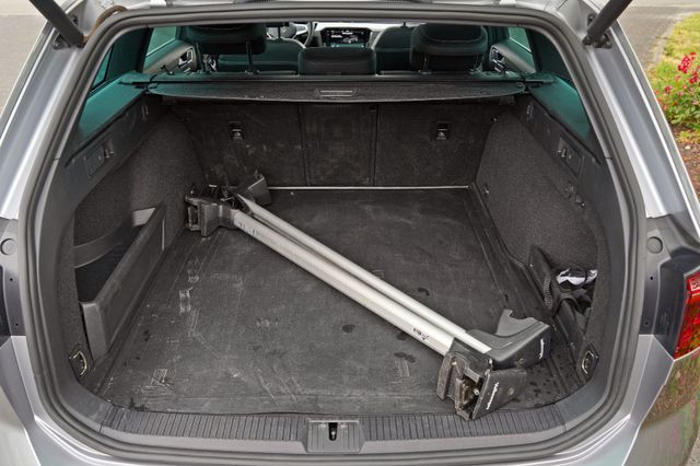 Passat Variant GTE 1.4TSI HuD IQ-LIGHT R-LINE 18