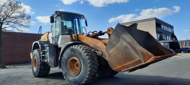 Liebherr L544 mit Waage1-Hand Deutschemaschu