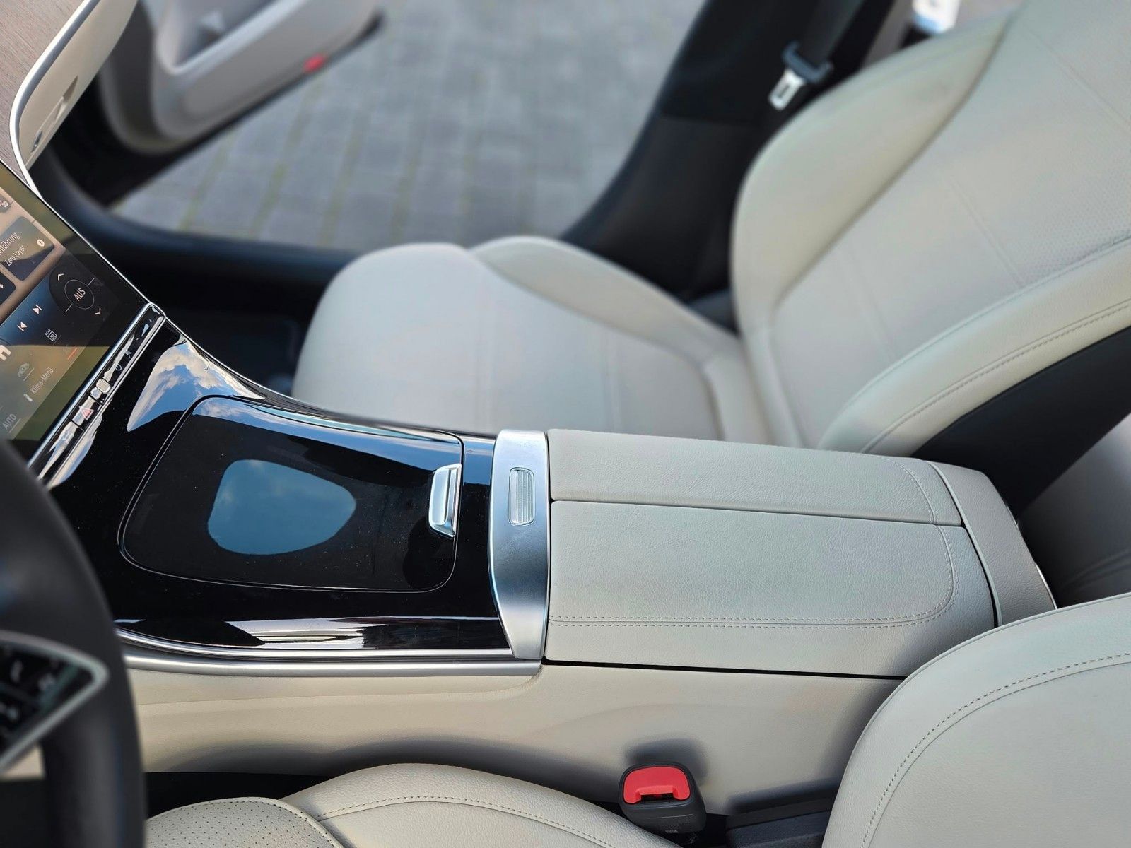 Fahrzeugabbildung Mercedes-Benz C 180 Avantgarde Limousine /erst 820 km!!