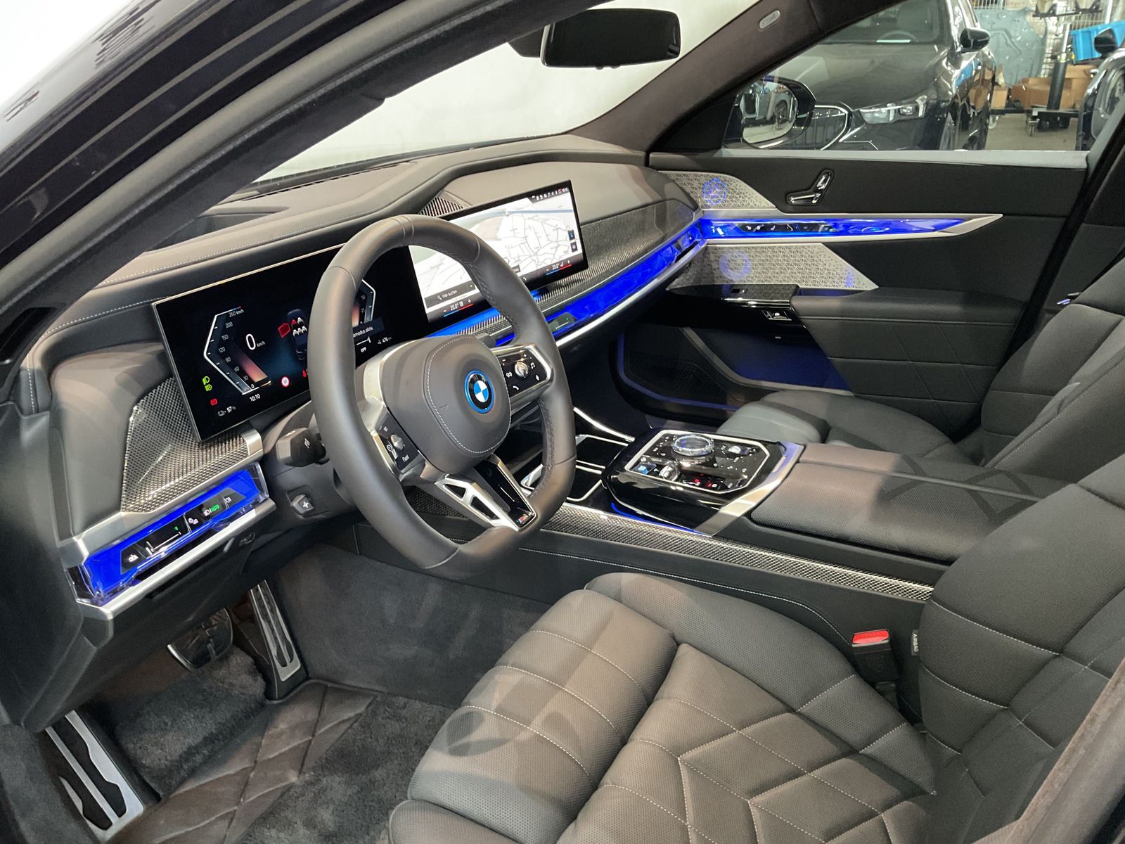 Fahrzeugabbildung BMW i7 xDrive60 Limousine M Sportpaket B&W Surround