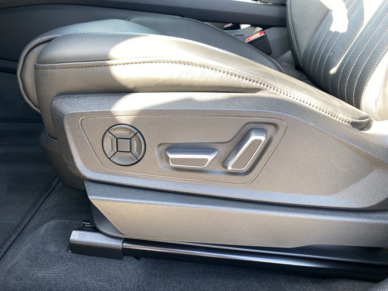 Audi Q8 e-tron - Bild 16