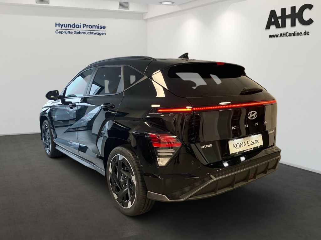 Fahrzeugabbildung Hyundai KONA EV 2WD 65kWh N Line 2xKlima 4xElSitz ACC