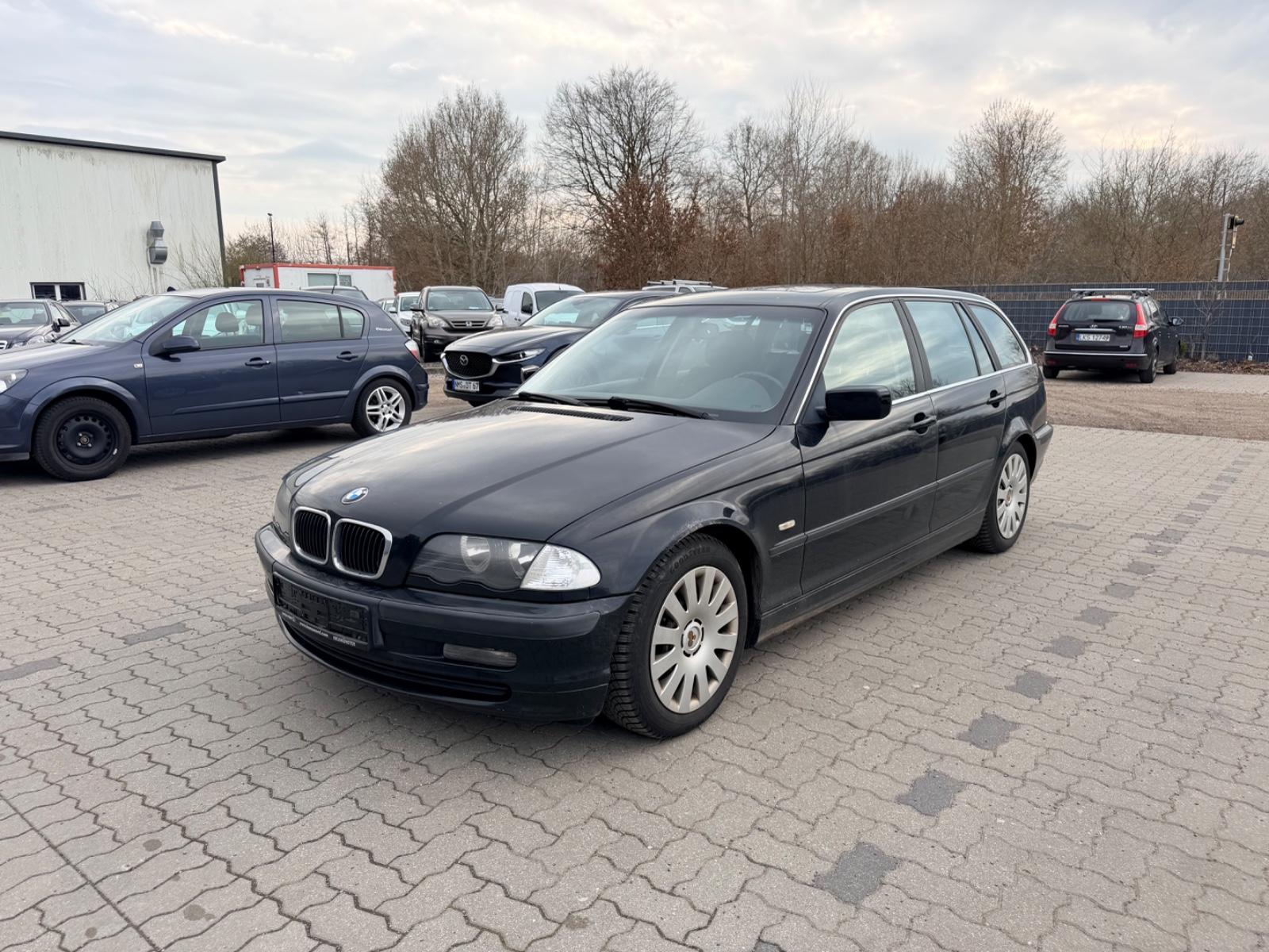 BMW 320i touring