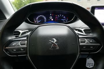 Fahrzeugabbildung Peugeot 3008 Active, Navi, PDC vo+hi