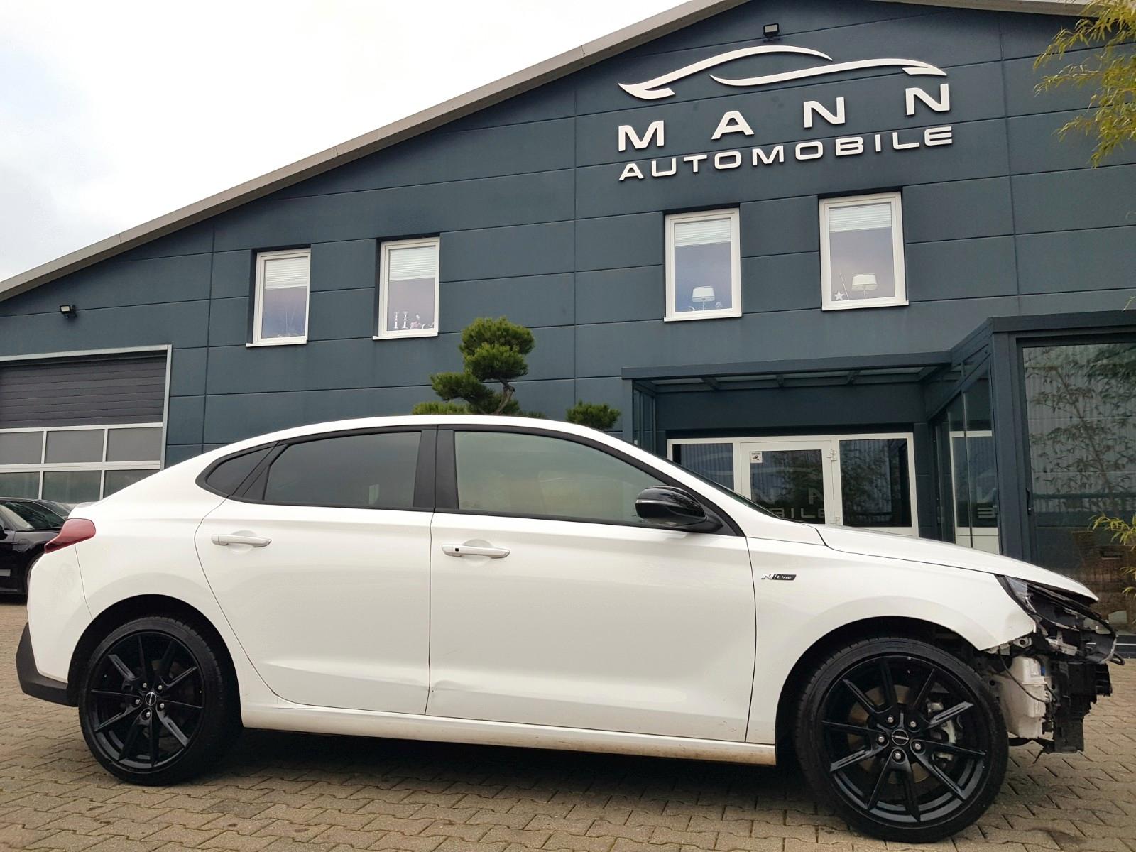 Hyundai i30*FASTBACK*N-LINE*LEDER*NAVI*PANORAMA*HYBRID*