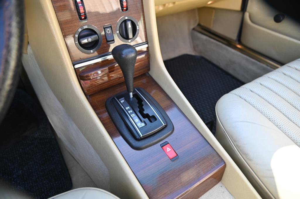 Mercedes-Benz SL 380