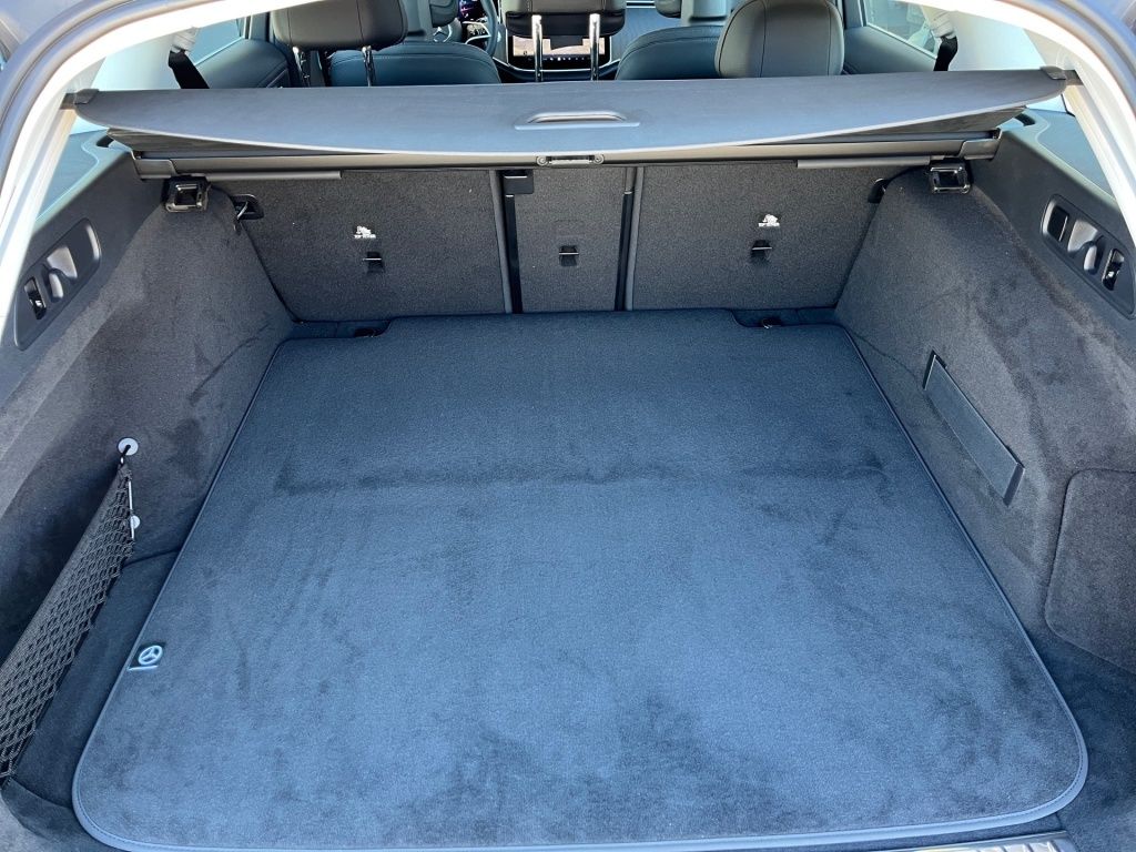 Fahrzeugabbildung Mercedes-Benz E 200 4MATIC T-Modell 360 ACC AHK AUT DynLicht