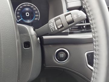 KGM Musso Grand Black 2.2 AT Navi°Leder° Sperrdiff°A