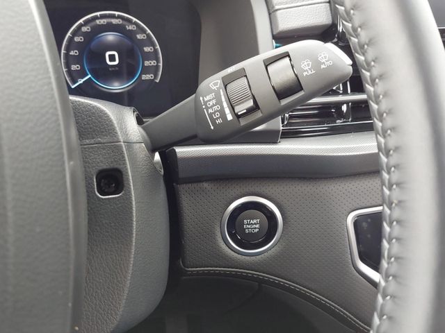 KGM Musso Grand Black 2.2 AT Navi°Leder° Sperrdiff°A