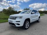 Jeep Grand Cherokee 3.0l V6 MultiJet Summit Ivory - Jeep Grand Cherokee in Stuttgart