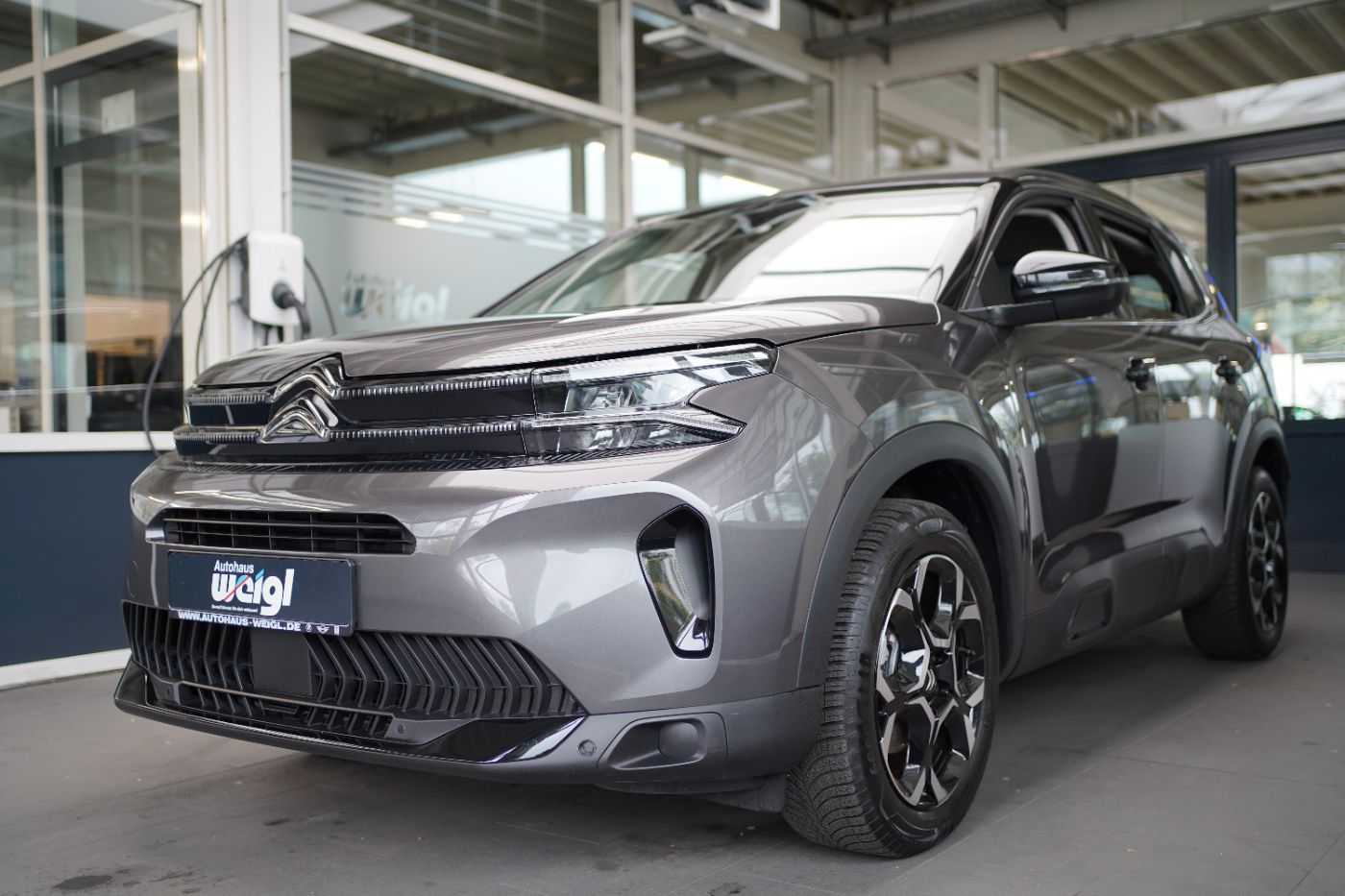 Fahrzeugabbildung Citroën C5 Aircross Hybrid 145 Plus e-DCS6 Automatik Nav