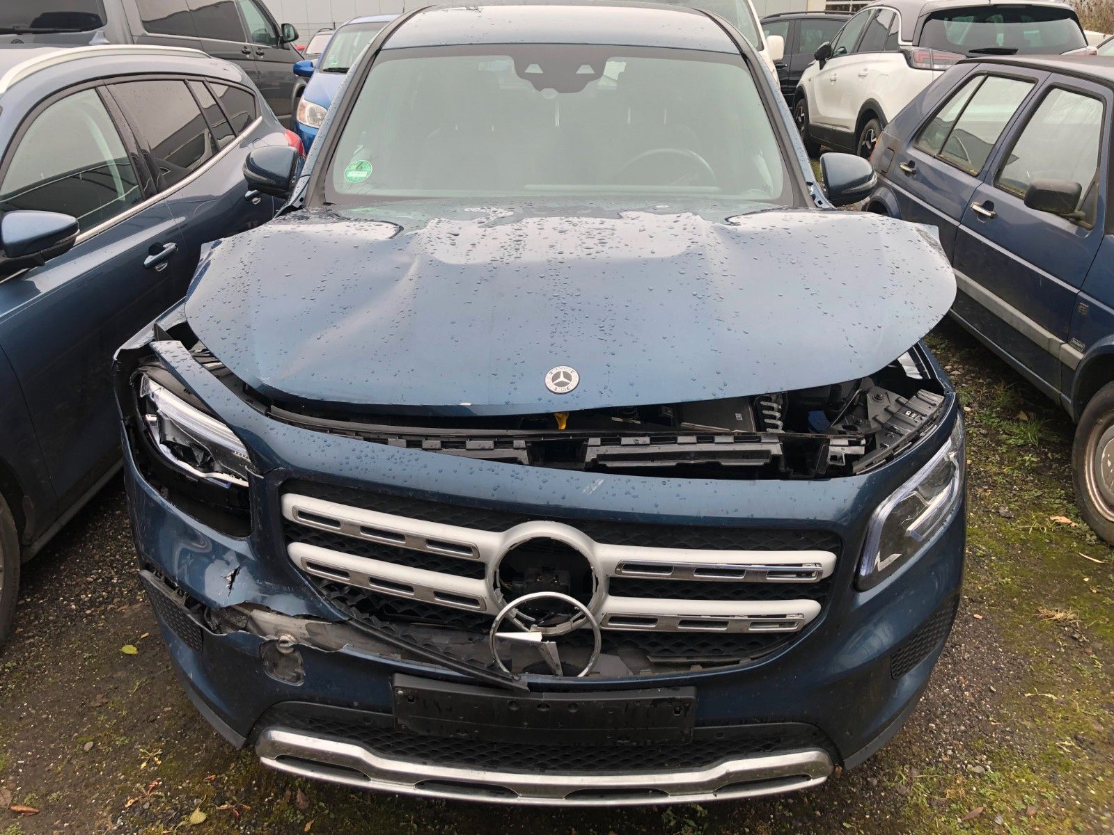 Fahrzeugabbildung Mercedes-Benz GLB 200 GLB GLB 200 d 4Matic Unfallschaden