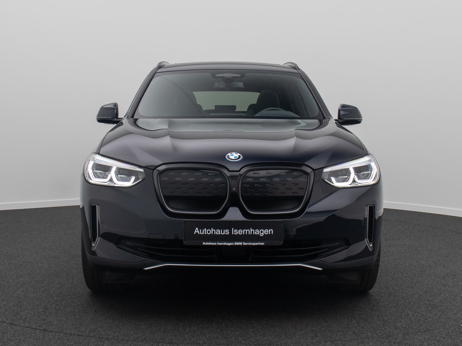 Fahrzeugabbildung BMW iX3 Impressive Alarm H/K 360°HUD Komfort Panoram