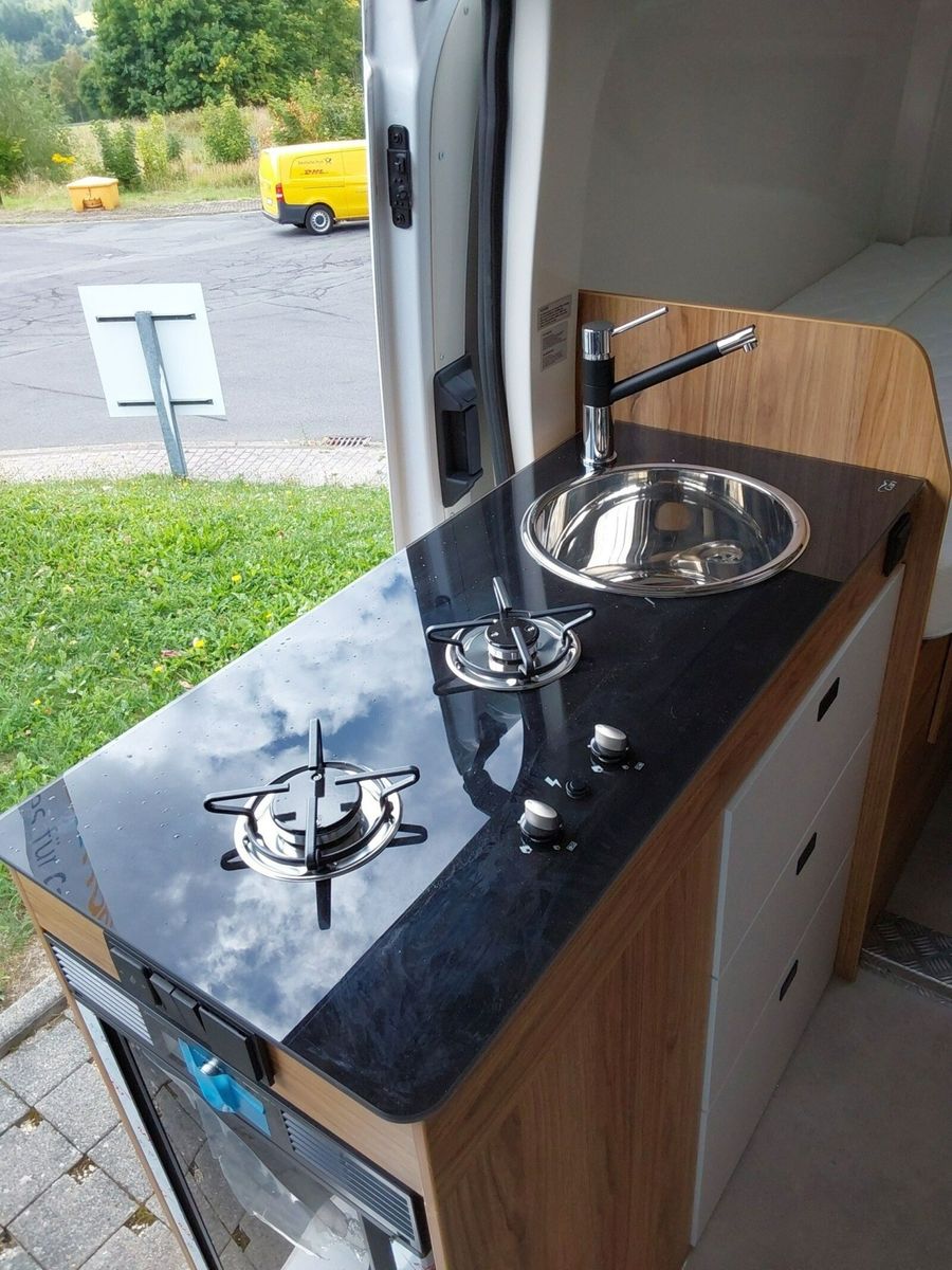 Fahrzeugabbildung Karmann Dexter 4x4 DE 570 AW Klima, RFK, El. Trittstufe