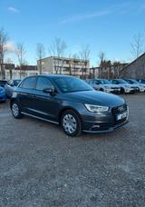Audi A1 1.6 TDI S tronic Sportback - - Audi A1 Gebrauchtwagen in München