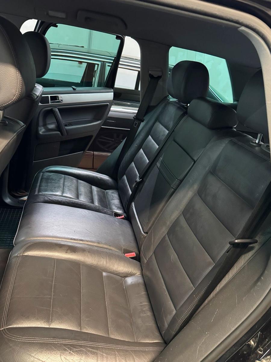 Volkswagen Touareg 2006 — photo 11