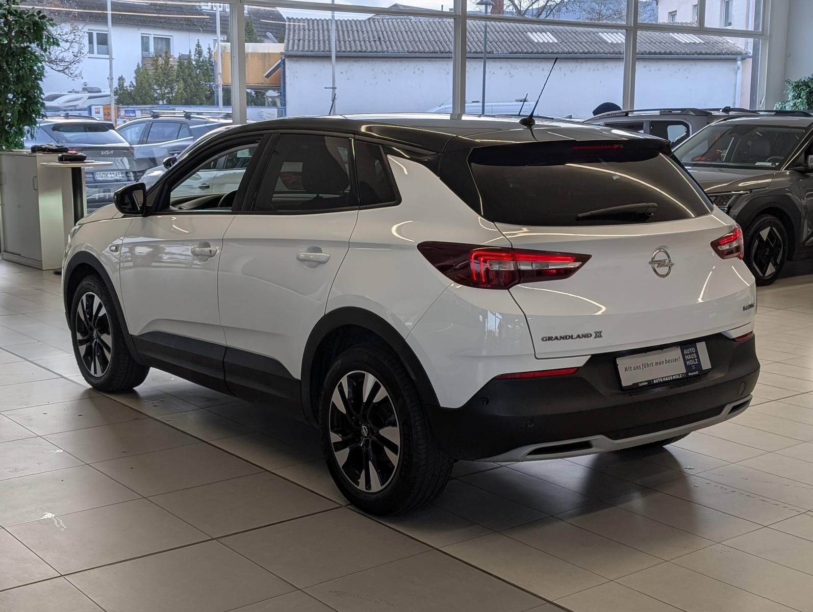 Opel Grandland 1.2 Elegance Keyless LED Parkassist