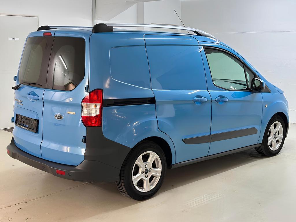 Ford Transit Courier