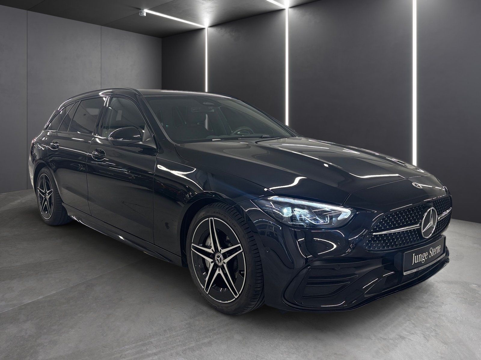 Fahrzeugabbildung Mercedes-Benz C 200 T AMG*AHK*Distro*Night*Sound*Totwink*Memo*