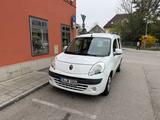 Renault Kangoo TomTom Editon Happy family