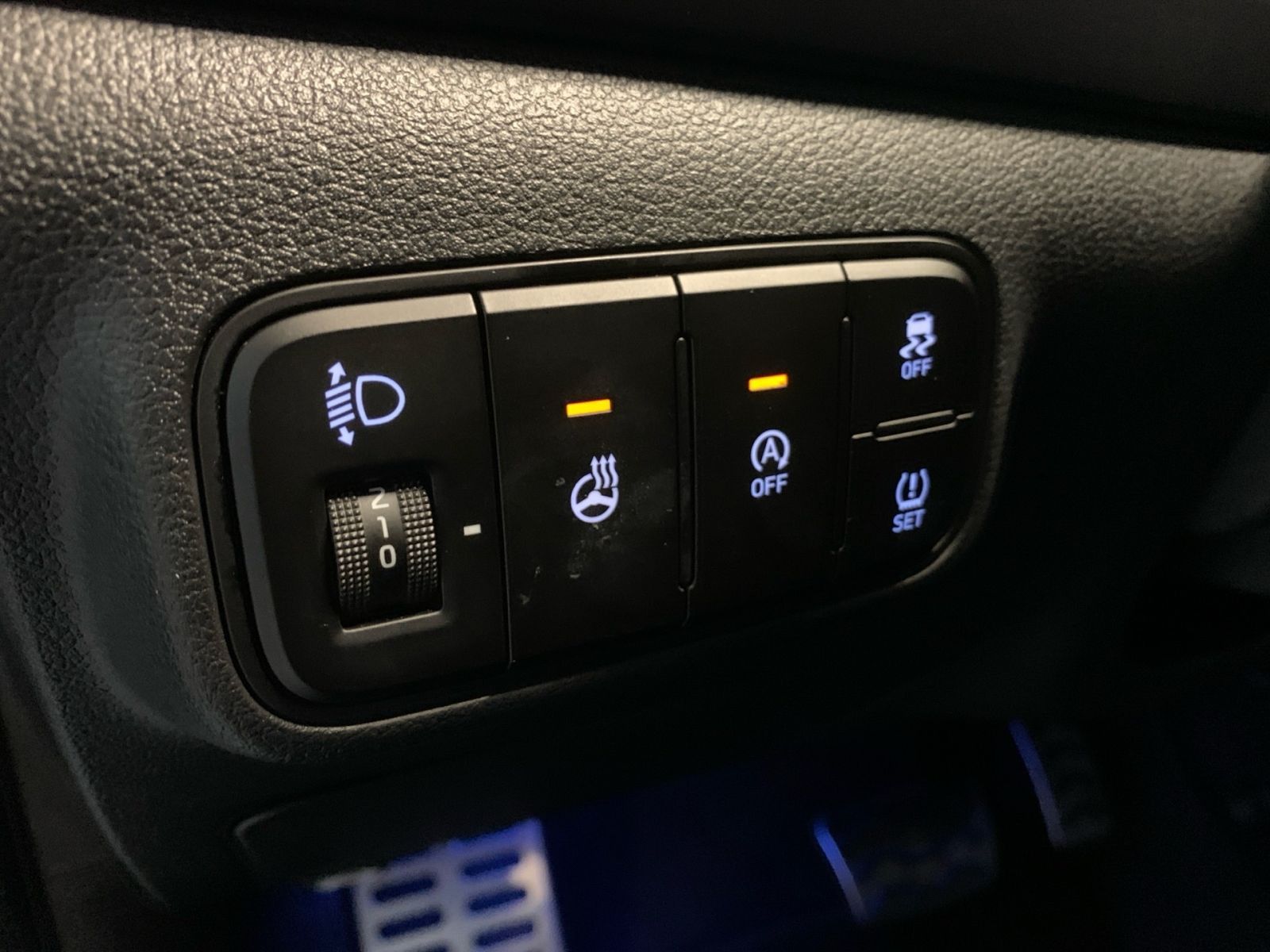 Fahrzeugabbildung Hyundai BAYON 1.0 T-GDI 7-DCT Connect & Go Mild-Hybrid