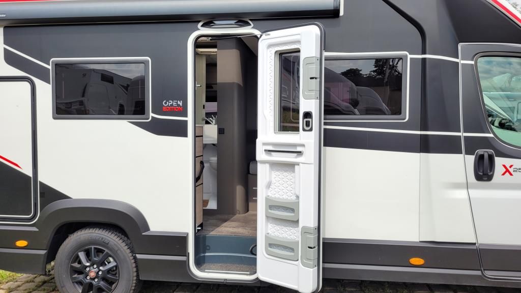 Autohaus Zimpel -  Challenger X250 Dachklima+TV+SAT+Lift77 - Bild 14