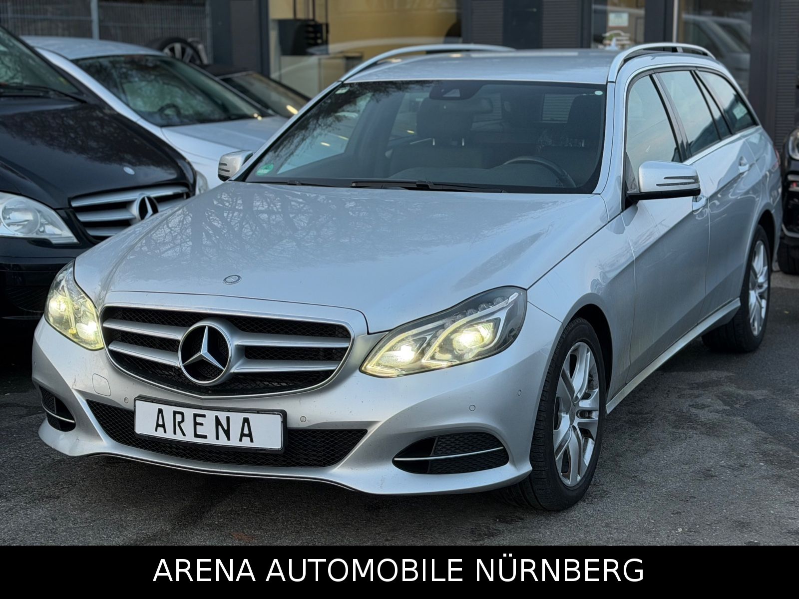 MERCEDES-BENZ E 220