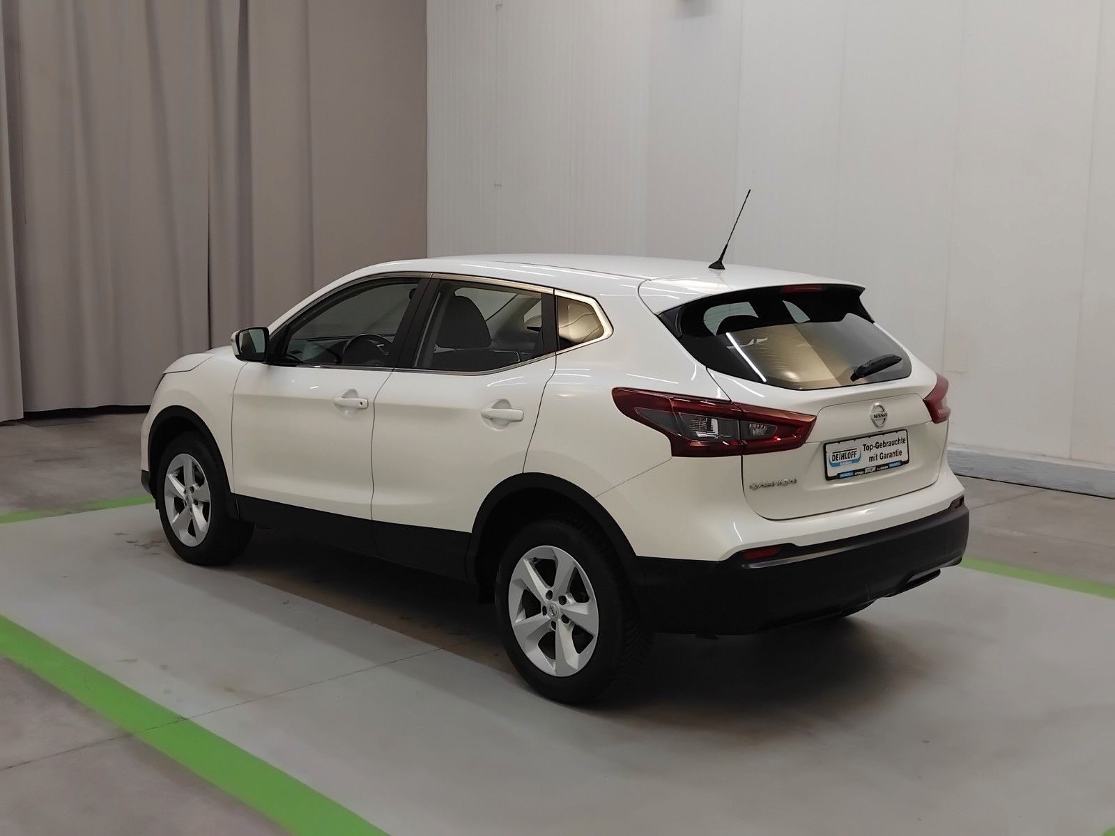 Nissan Qashqai (08/2021, Benzin)