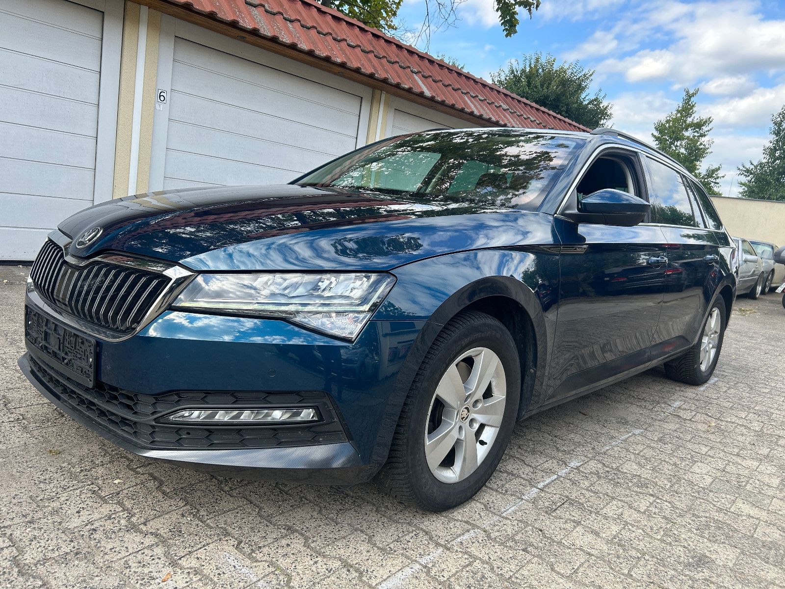 Skoda Superb - 1