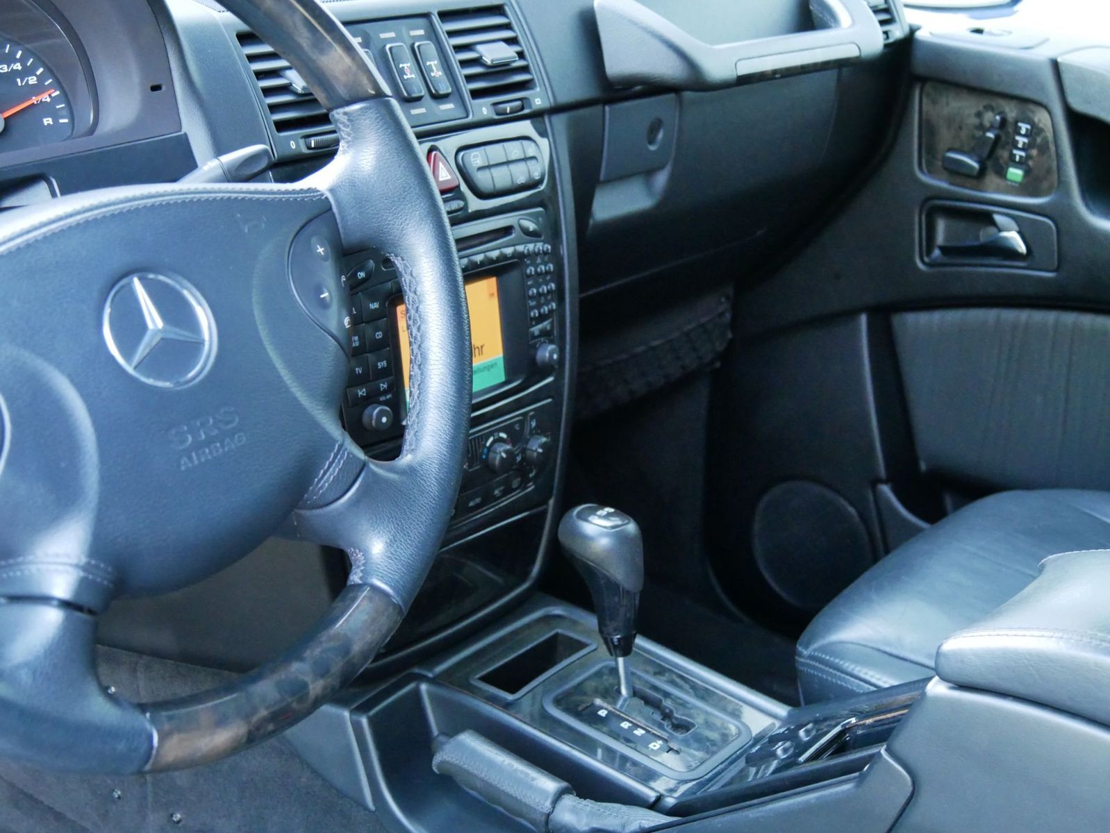 Fahrzeugabbildung Mercedes-Benz G 55 AMG DESIGNO|MEMORY|PDC|SZH V&H|DEUTSCHES FA