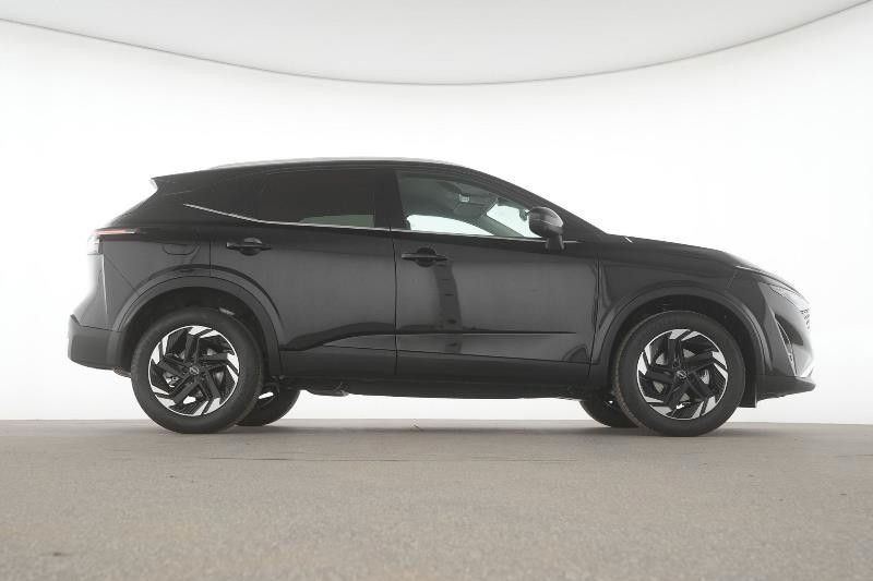 Fahrzeugabbildung Nissan Qashqai 1.3 Schaltgetriebe - N-Connecta