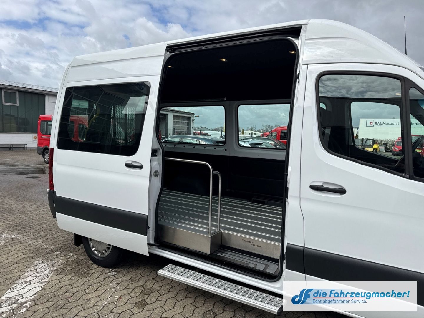Fahrzeugabbildung Mercedes-Benz Sprinter III Tourer RWD AWD 311 CDI L2 DAB Tel.-