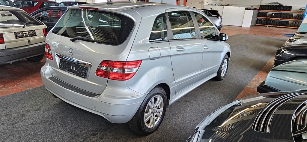 Mercedes-Benz B 160