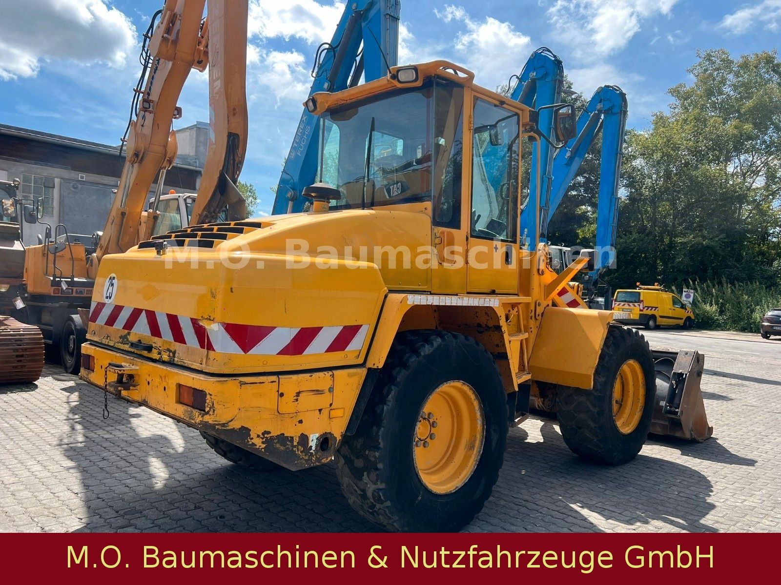 Fahrzeugabbildung CAT 914 G