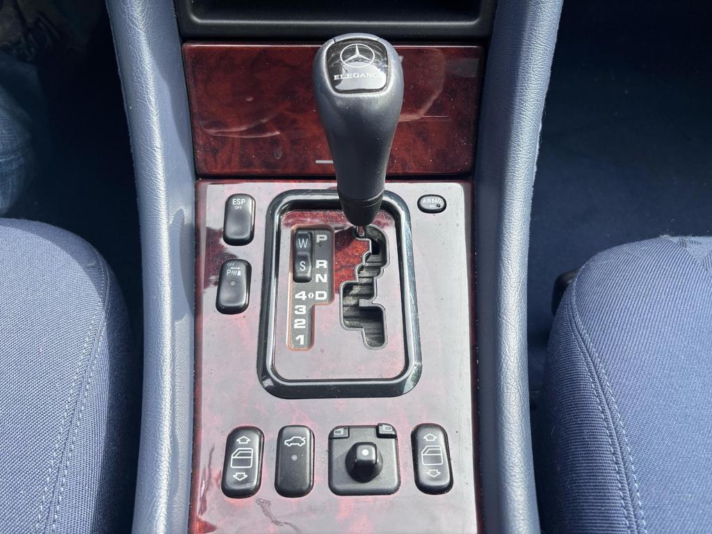 Mercedes-Benz CLK 320