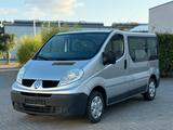 Renault Trafic Combi 2.0 dCi Passenger 115 L1H1 2,7t - gebrauchte Renault Trafic aus dem Jahr 2010