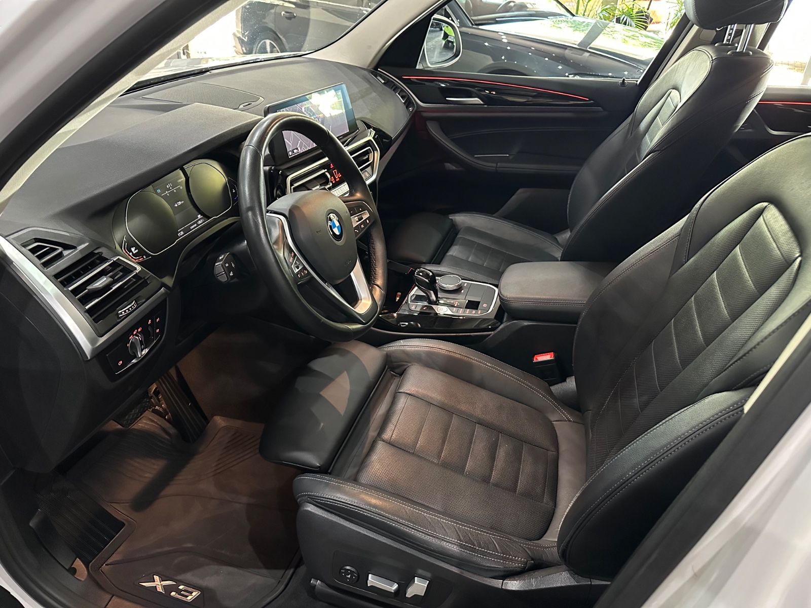 BMW X3 xDrive 20 d / KAMERA /LEDER / Sitzklima / LED foto 18