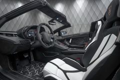 Aventador SVJ Roadster MATT GOLD CARBON WARRANTY