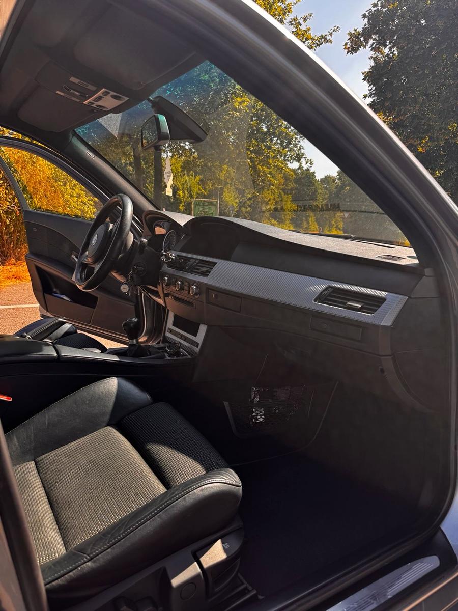 BMW 523 2005 — photo 12