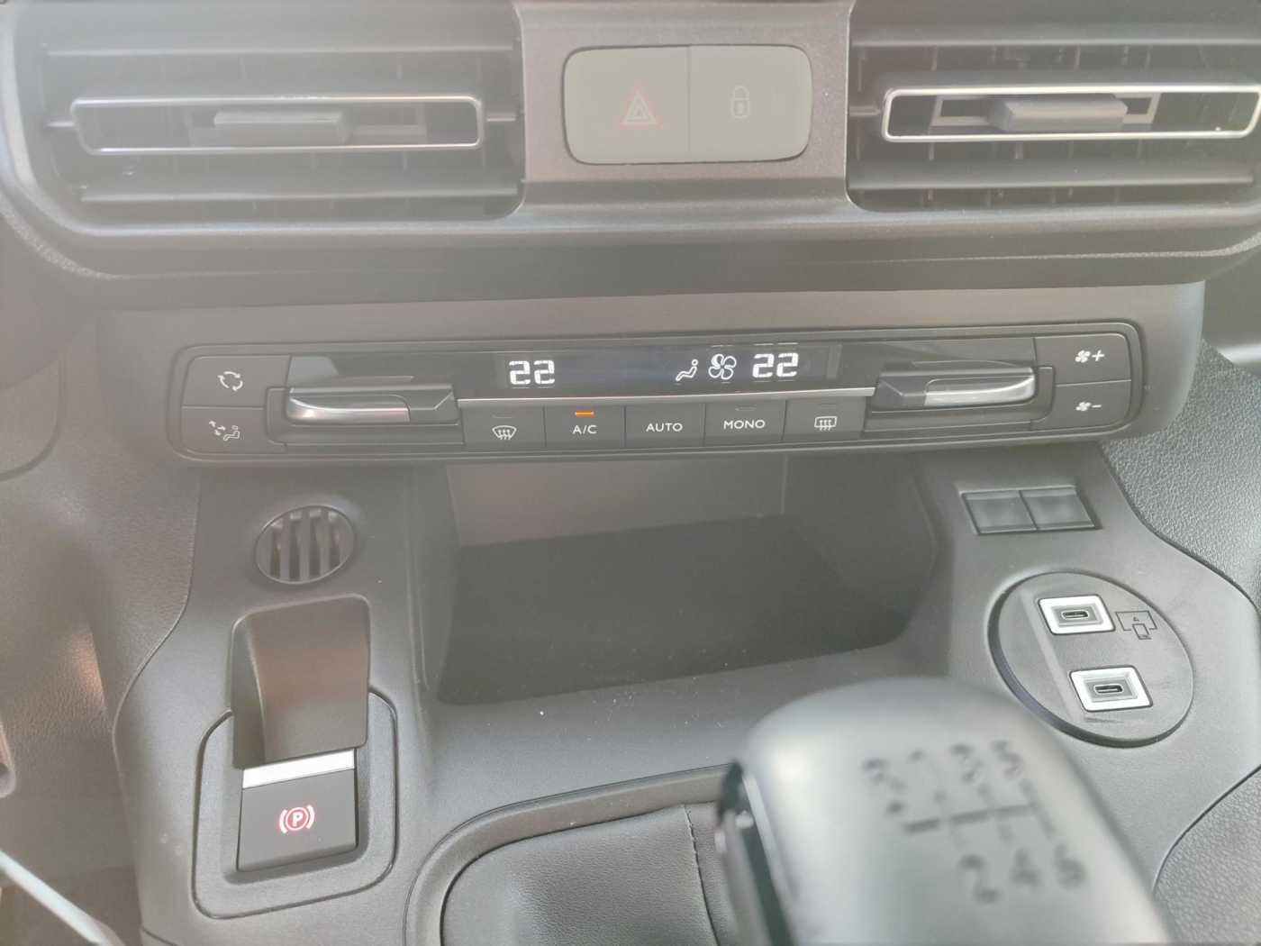 Citroën Berlingo PKW Diesel M Plus +Kamera+Klimaautom.