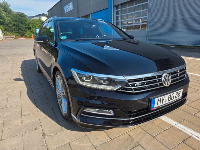 VW Passat R-LINE 2.0 TDI SCR 176kW DSG 4MOT 