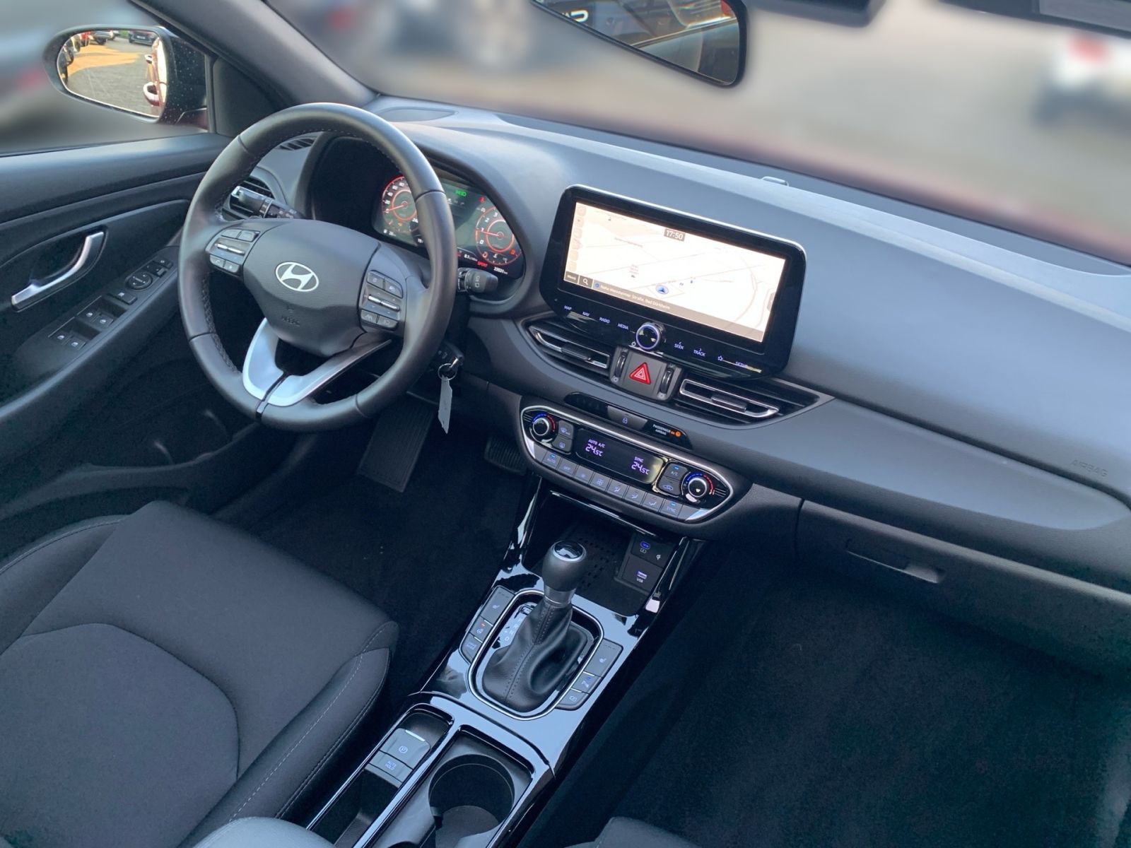 Fahrzeugabbildung Hyundai i30 Kombi 1.5 T-GDI 7-DCT Advantage Mild-Hybrid