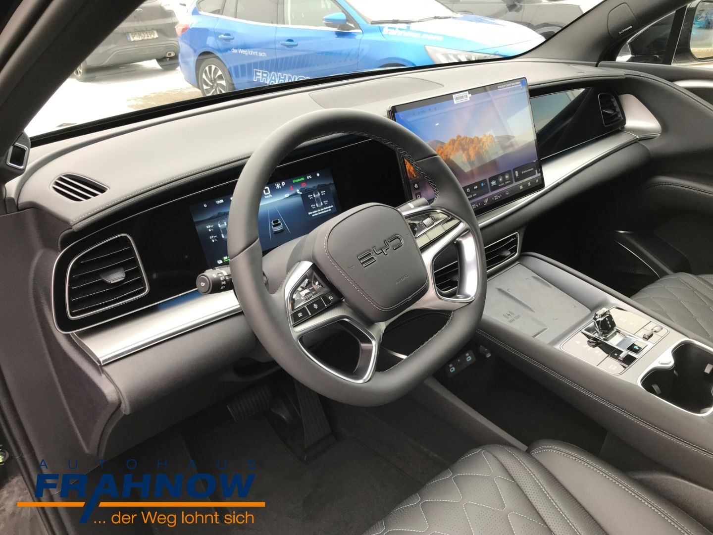 BYD SEALION 7