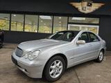 Mercedes-Benz C 180 Lim. Kompressor Automatik PARK/AUDIO/2.Han - gebrauchte Mercedes-Benz C 180 aus dem Jahr 2002